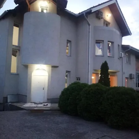 Zvizdic Villa